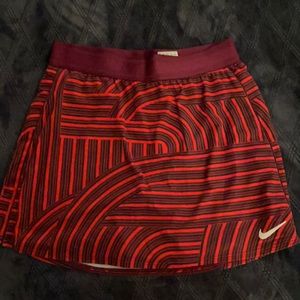 Nike women’s golf/tennis skort